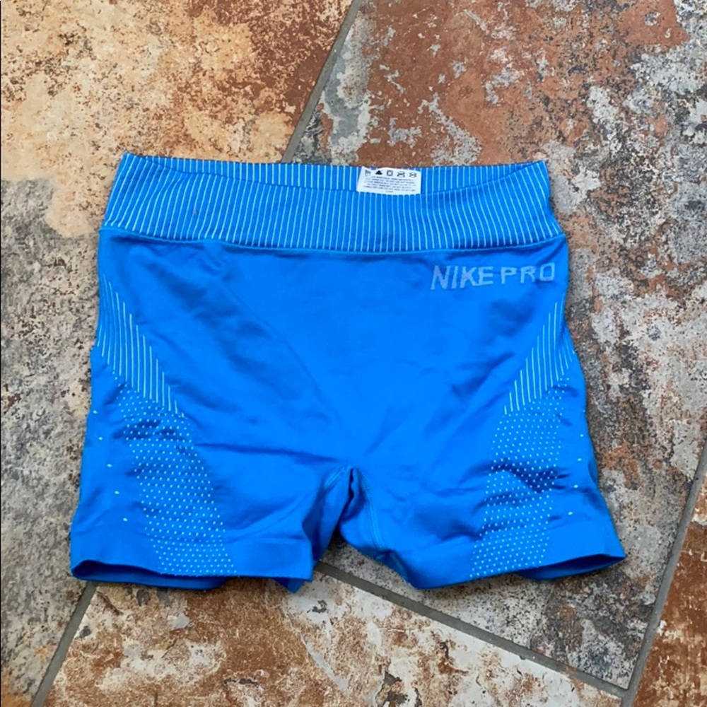 Women’s Nike pro spandex